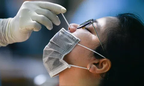 Bộ Y tế: Xét nghiệm thần tốc cho người dân ở khu vực nguy cơ cao và rất cao
