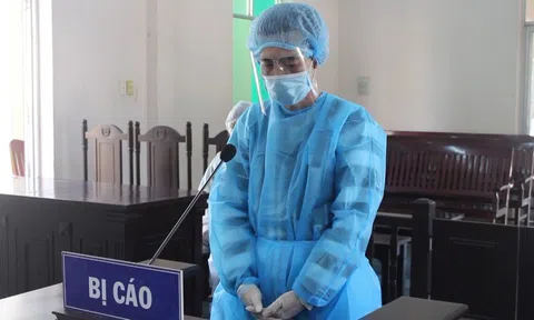 Dùng "thẻ công vụ đặc biệt" giả để vào khu cách ly, người đàn ông nhận bản án 12 tháng tù