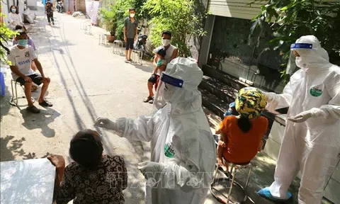 Hà Nội: Xét nghiệm diện rộng 100% người dân, mục tiêu kiểm soát dịch trước 15/9