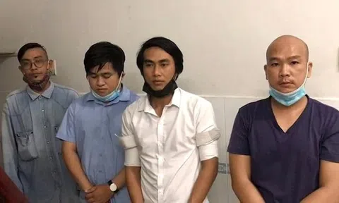 Triệt phá băng nhóm làm giấy đi đường giả bán 1-2 triệu đồng/giấy