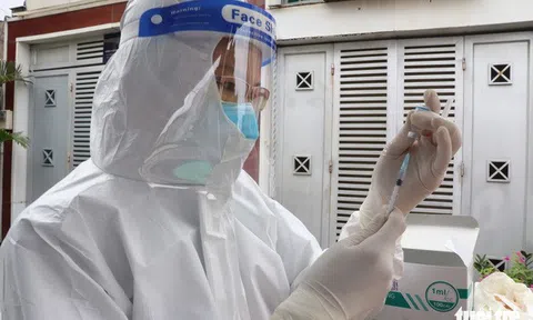 TP.HCM xin rút ngắn khoảng cách tiêm 2 mũi AstraZeneca còn 6 tuần