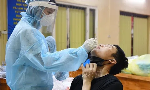 Trưa 18/9, Hà Nội thêm 15 ca Covid-19, trong đó có 1 ca cộng đồng