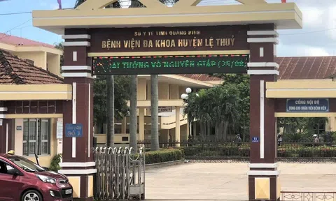 Nữ giáo viên tiêm 2 mũi vắc xin phòng Covid-19 cách nhau 10 phút