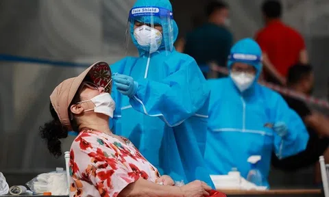 Trưa 19/9, Hà Nội thêm 12 ca mắc Covid-19 mới, trong đó "ổ dịch" Long Biên có 3 ca