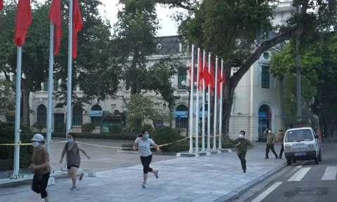 Hà Nội: Tập thể dục quanh hồ Hoàn Kiếm, 4 phụ nữ bị phạt nặng