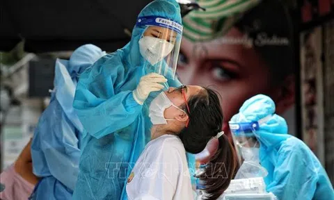 Trưa 24/9, Hà Nội thêm 4 ca dương tính Covid-19, trong đó 2 ca liên quan đến "ổ dịch" phường Việt Hưng