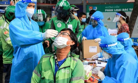 Từ ngày mai (25/9), shipper ở TP.HCM sẽ tự xét nghiệm Covid-19