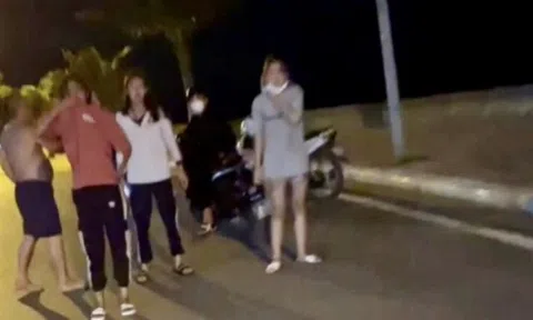 Triệu tập đối tượng xịt hơi cay, hành hung nữ sinh lớp 10 đến mức nhập viện