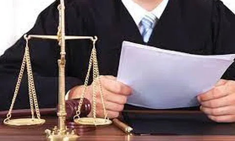 Rút đơn yêu cầu giải quyết việc dân sự tại phiên họp giải quyết việc dân sự có được hoàn trả lệ phí tòa án hay không?