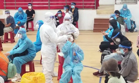 Sáng 4/10, Hà Nội phát hiện 6 ca Covid-19, riêng bệnh viện Việt Đức 5 ca