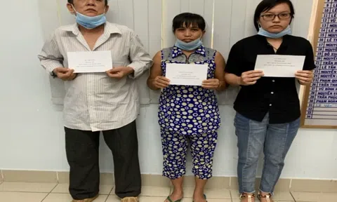 "Làm loạn" tại điểm xét nghiệm Covid-19, 3 người trong một gia đình bị khởi tố