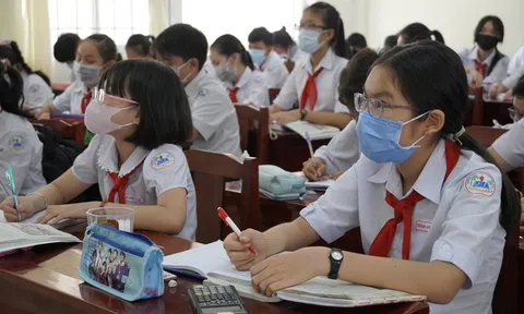 TP.HCM dự kiến cho học sinh trở lại trường học vào tháng 1/2022