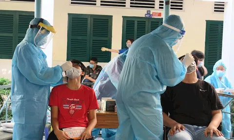 Sáng 8/10, Hà Nội ghi nhận 3 ca dương tính Covid-19, là các thành viên trong 1 gia đình