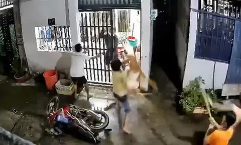 Điều tra vụ hai vợ chồng đang ăn cơm trong nhà bất ngờ bị tấn công tử vong