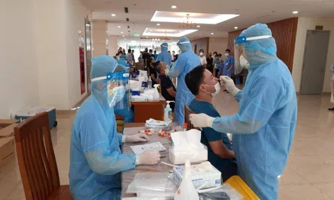 Ngày 14/10, Hà Nội ghi nhận tổng cộng 12 ca nhiễm Covid-19