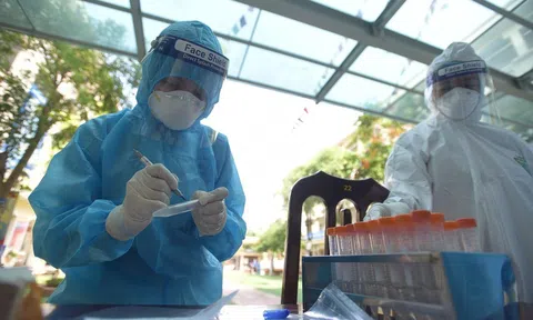 Thợ cắt tóc dương tính Covid-19, Hà Nội ra thông báo khẩn tìm người đến 'Hair Salon Mẹ Ớt'