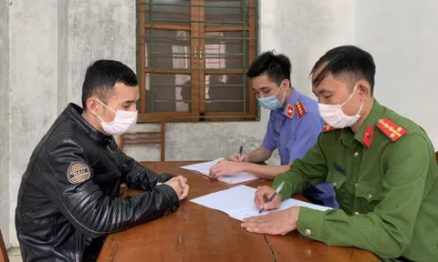 Khởi tố tài xế tăng ga hất văng CSGT để "thông chốt" kiểm dịch