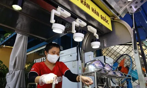 Ngày mai (28/10), TP.HCM chính thức cho phép mở lại quán ăn tại chỗ