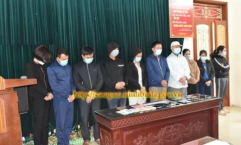 Triệt phá đường dây đánh bạc tiền tỷ có sự tham gia của doanh nhân, cán bộ