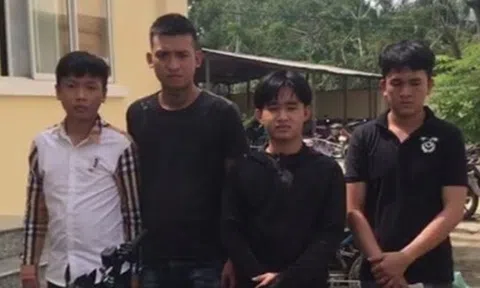 Tạm giữ băng cướp nhí "chém trước cướp sau" ở TP.HCM