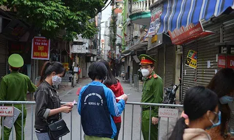 Hà Nội: Ổ dịch Phú Đô diễn biến phức tạp, kích hoạt trạm y tế lưu động