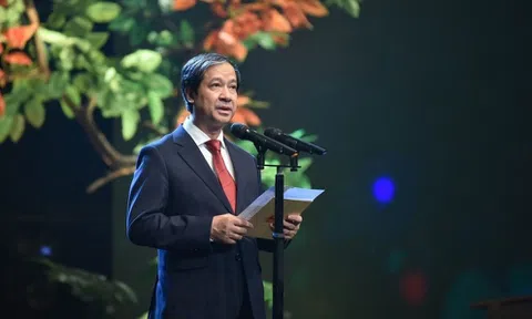 Bộ trưởng Bộ GD&ĐT gửi lời tri ân đến các thầy cô giáo