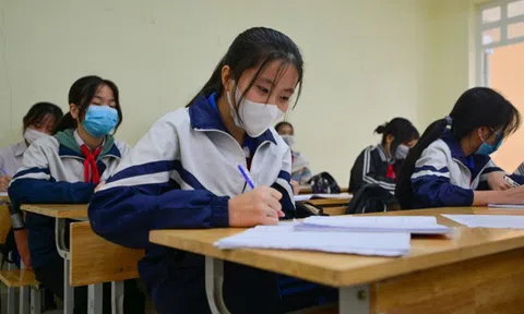 Hà Nội: Dự kiến học sinh THPT sẽ trở lại trường từ tháng 12