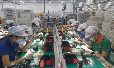 Thưởng Tết 2022: Doanh nghiệp “đau đầu”, người lao động hồi hộp chờ đợi