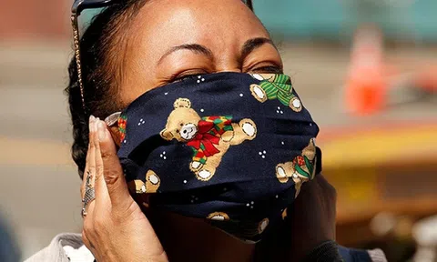 Chuyên gia Mỹ: Khẩu trang vải thông thường không ngừa được Omicron