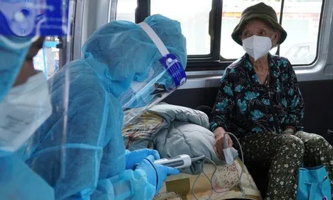 Thực hư thông tin F0 cần kiêng tắm gội mới nhanh khỏi, tránh trở nặng