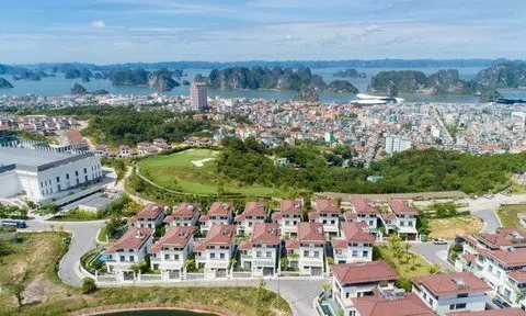 FLCHomes bị xử phạt vì công bố thông tin chậm và sai lệch