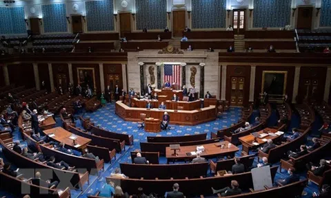 Hạ viện Mỹ thông qua dự luật chi tiêu tạm thời cho chính phủ