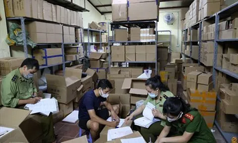 Sản xuất hàng nghìn hộp TPCN hỗ trợ sinh lý nam giới giả, nữ Tổng giám đốc bị truy tố