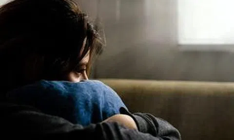 Người phụ nữ trầm cảm, tìm cách tự sát sau khỏi Covid-19