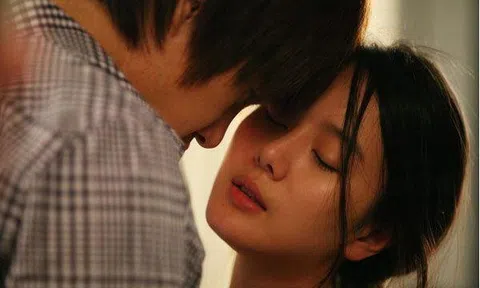 Chồng ngoại tình: Trái tim tha thứ, lý trí vẫn ngụt lửa ghen