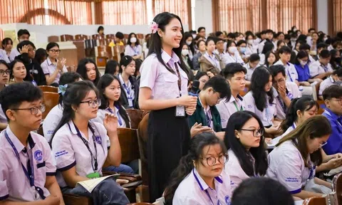 Một trường đại học ở TP.HCM cho sinh viên nghỉ lễ Giỗ tổ Hùng Vương và 30/4-1/5 đến 9 ngày