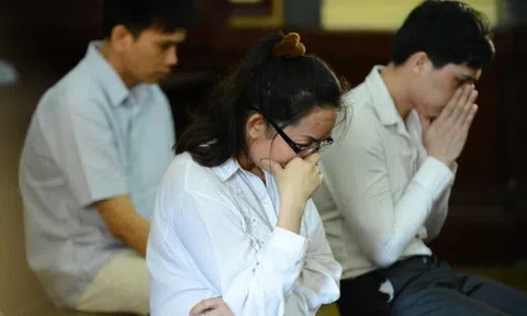 Hoa hậu, người mẫu trong ‘ma trận’ môi giới: Nghìn số điện thoại mở ra thế giới ngầm mại dâm online