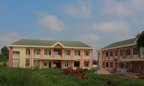 Trường THPT gần 12 tỷ đồng chưa một lần được sử dụng đúng mục đích