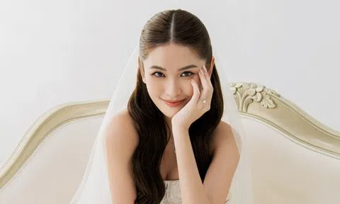 Á hậu Thùy Dung lên xe hoa vào tháng 12