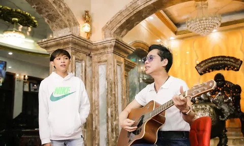 Ngọc Sơn khen Hồ Văn Cường tư chất thông minh, tiếp thu nhanh và tiến bộ chóng mặt