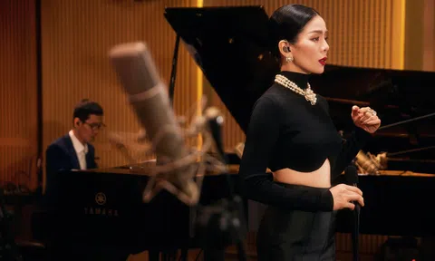 Lệ Quyên tuyên bố không bao giờ nói câu “từ giã sân khấu”