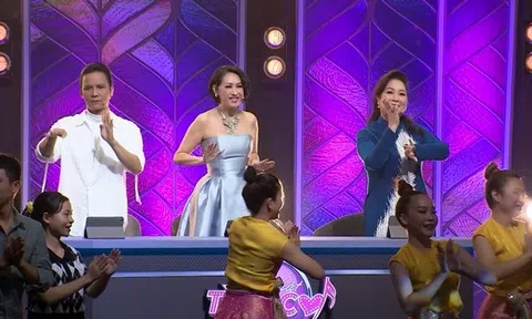 Danh ca Ý Lan, NSND Hồng Vân hào hứng học múa Khmer ngày đầu xuân