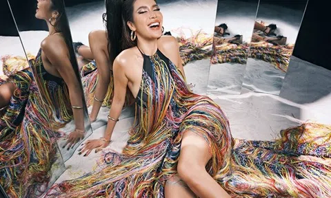 Minh Tú kỷ niệm 10 năm làm nghề