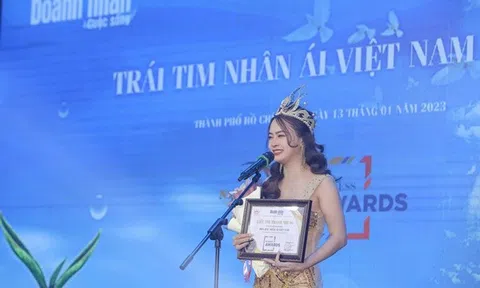 Hoa hậu Nhân ái Liễu Nhung: ‘Tôi từng phải vay lãi cao để có tiền mua mì tôm, đổ xăng đi làm’