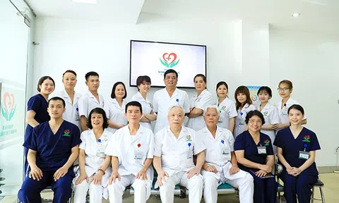 Phòng khám Đa Khoa Y Học Quốc Tế hội tụ các PGS, Tiến sỹ, Bác sỹ đầu ngành, không ngừng nâng cao chất lượng điều trị bệnh.