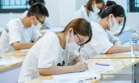 Thi tốt nghiệp THPT 2022: Thủ khoa bật mí "chiêu độc" để đạt điểm cao