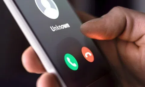 Mạo danh thanh tra sở Y tế, gọi điện kiểm tra việc bán thuốc