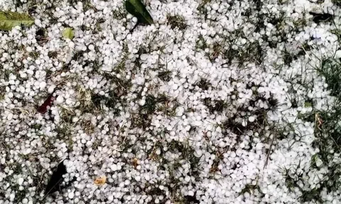 Nguyên nhân mưa đá xuất hiện liên tục ở các tỉnh miền Bắc