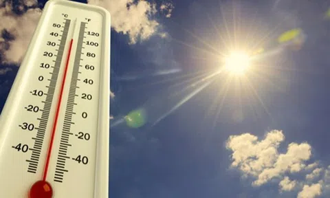 Miền Bắc sắp nắng nóng mạnh, đề phòng giông lốc