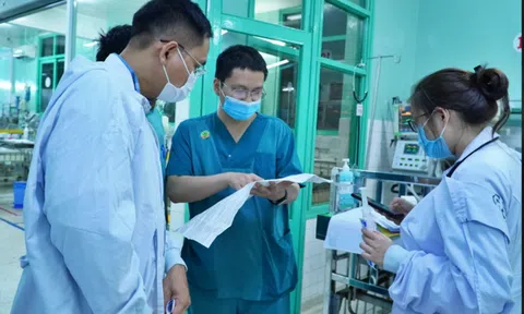 Bệnh nhân ngộ độc botulinum, ngành y tế “chạy đua” tìm thuốc hiếm